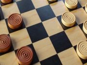 游戏俄罗斯跳棋在线