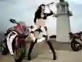游戏摩托车与女孩拼图在线